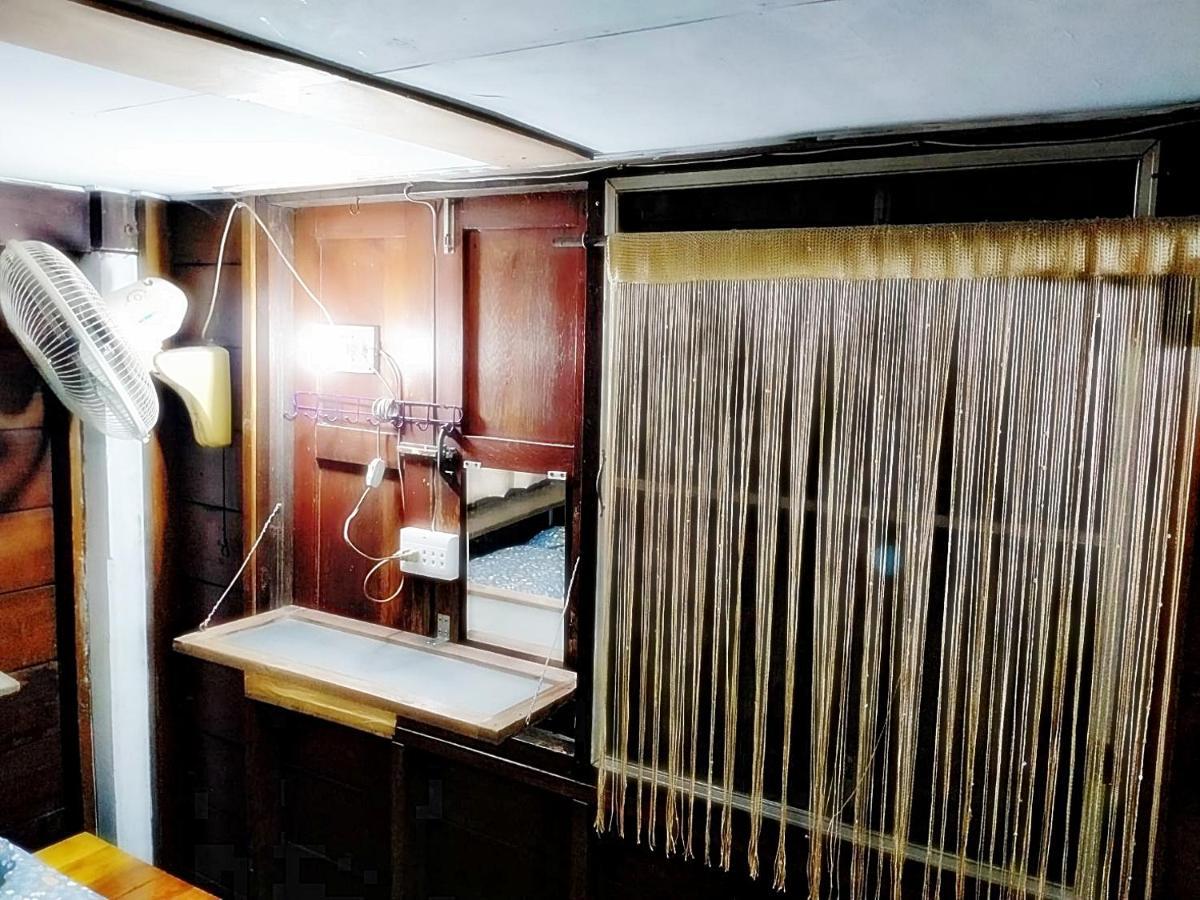 فرا ناخون سي أيوتثايا Ray Nu Guest House المظهر الخارجي الصورة